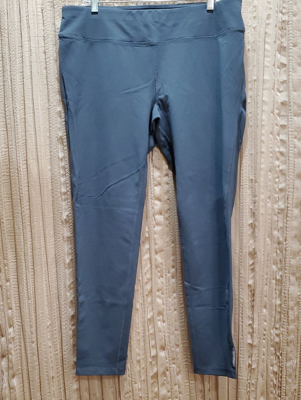 Danskin Fitted Grey Leggings XL